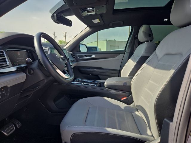 2024 Volkswagen Atlas Cross Sport 2.0T SEL R-Line