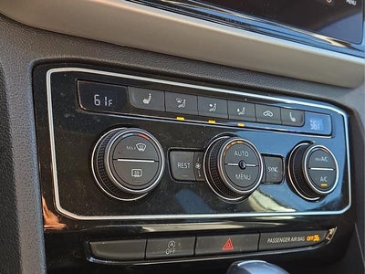 2022 Volkswagen Atlas 3.6L V6 SE w/Technology