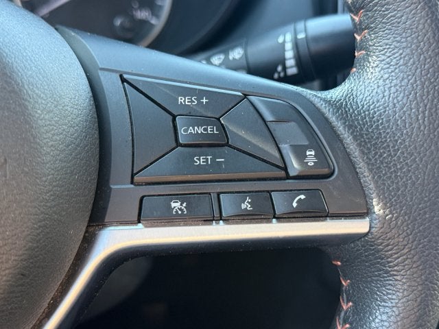 2023 Nissan Versa 1.6 SR