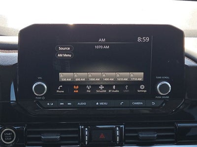 2024 Nissan Pathfinder SV