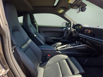 2020 Porsche 911 Carrera