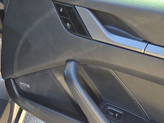 2020 Porsche 911 Carrera