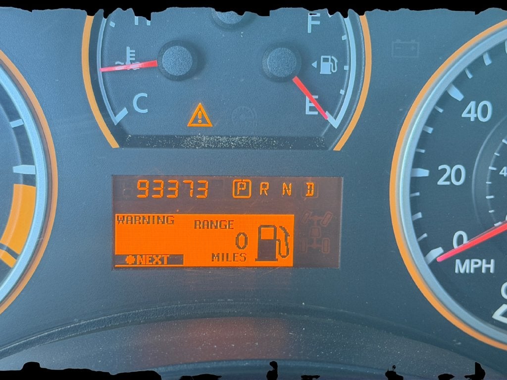 2014 Nissan Titan SV