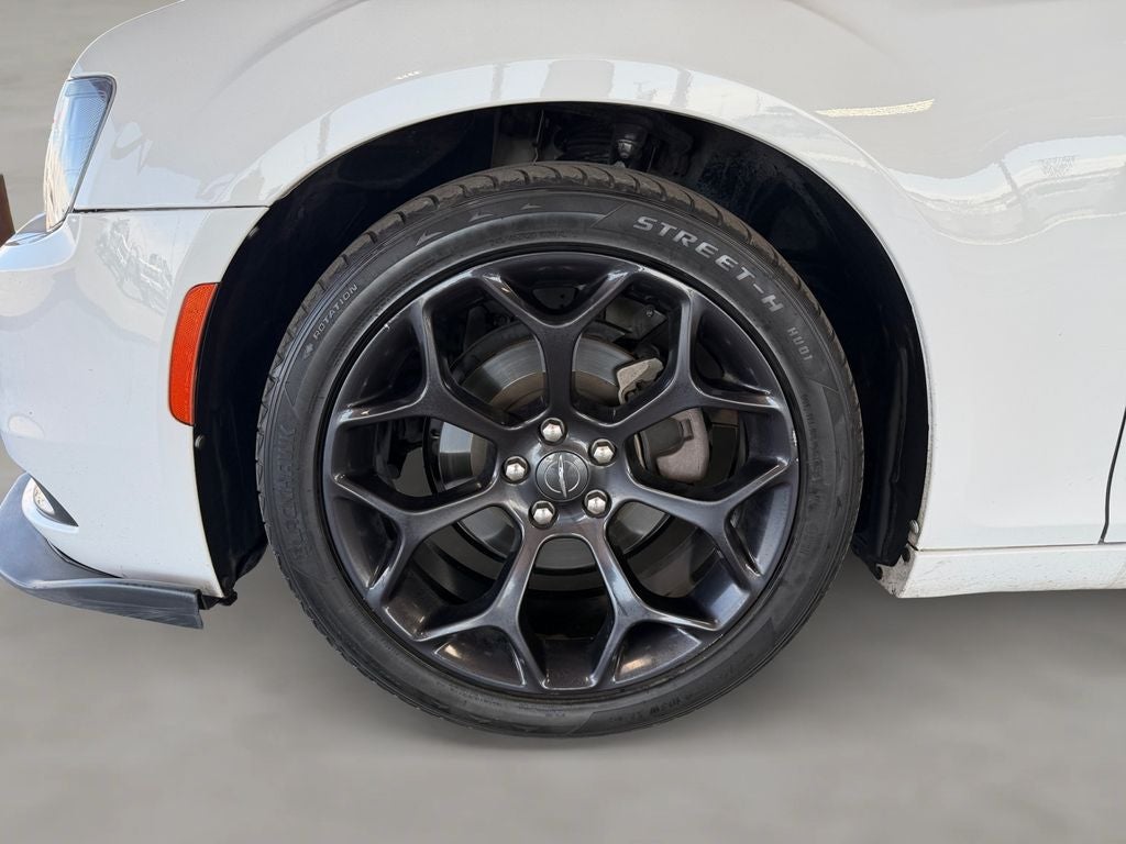 2019 Chrysler 300 S