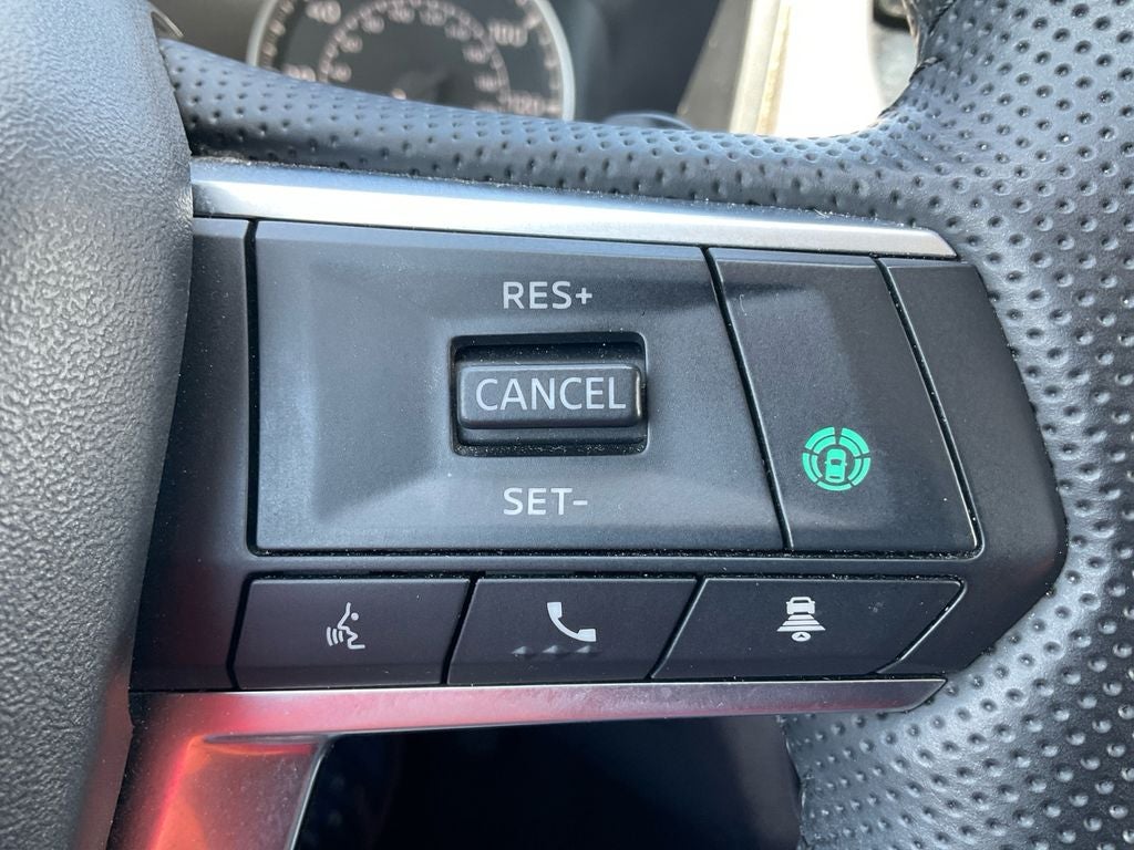 2025 Mitsubishi Outlander Base