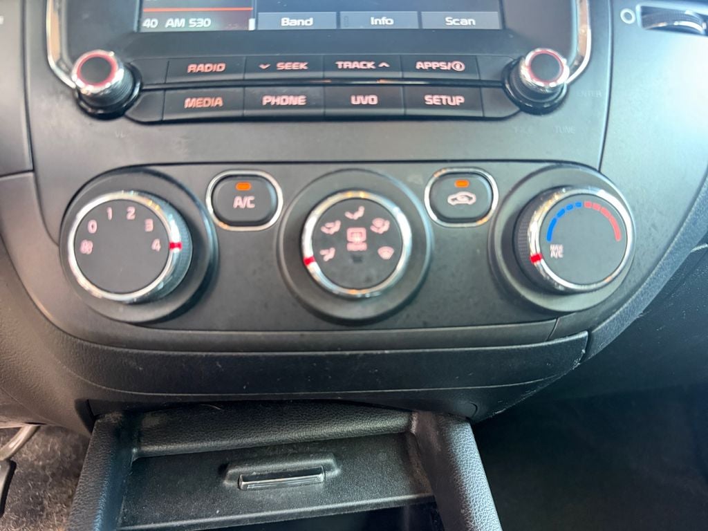 2017 Kia Forte5 LX