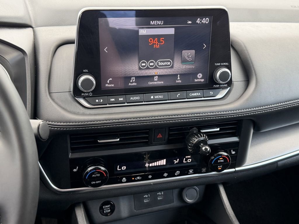 2025 Nissan Rogue SV