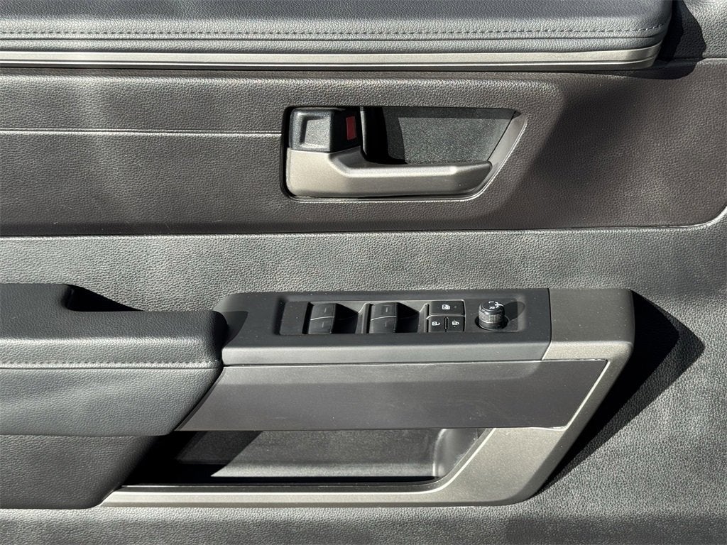 2023 Toyota Tundra 4WD SR5