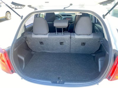 2015 Toyota Yaris L